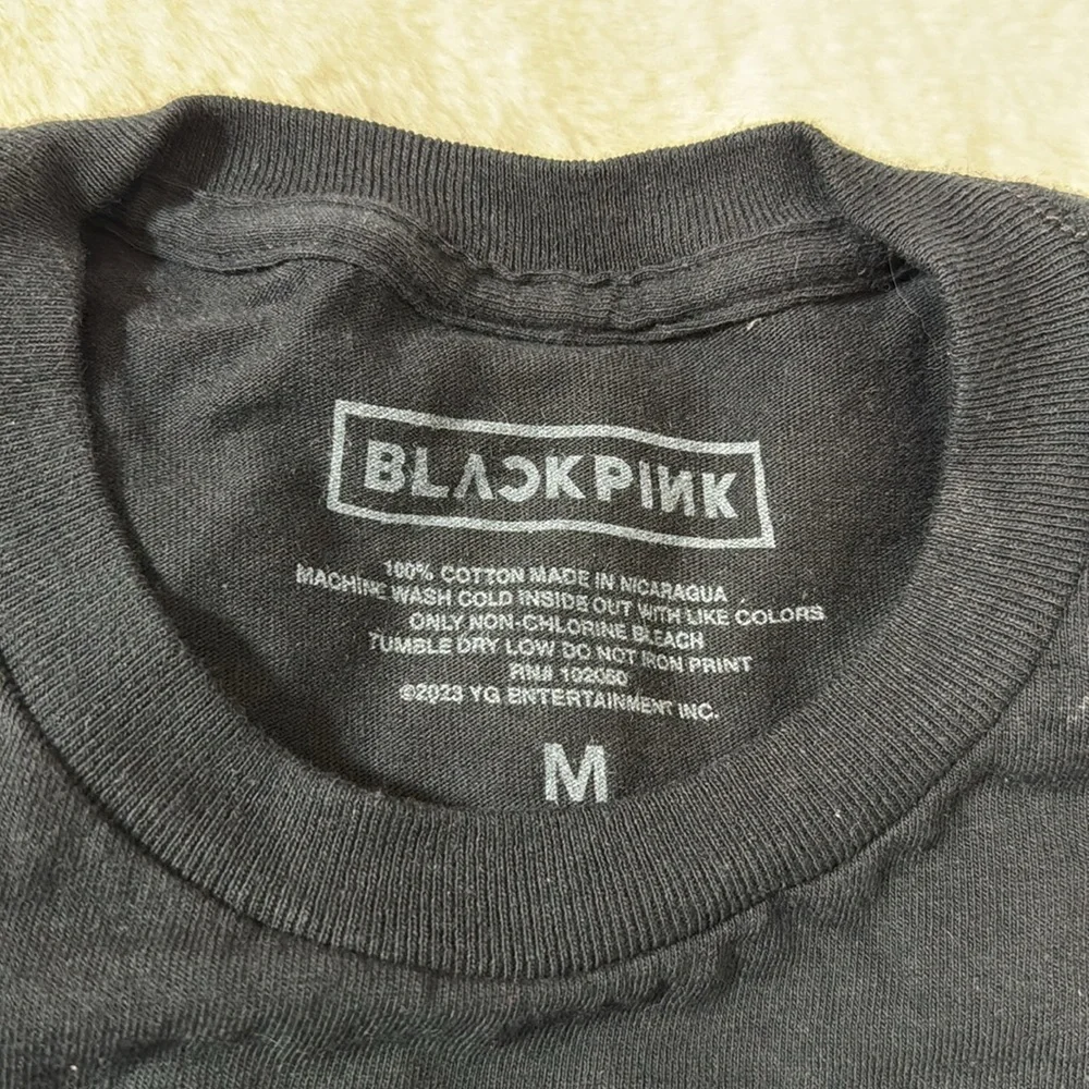 BLACKPINK concert tour tee - Picture 2 of 4